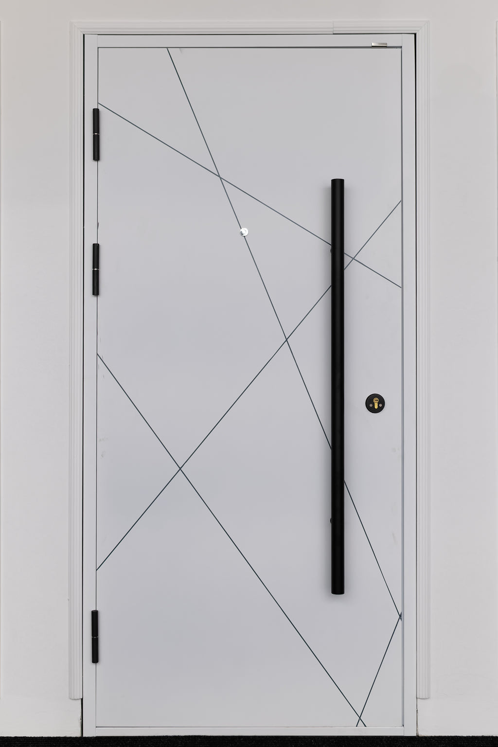 ESTETSKA NAPAKA – Toplotno izolirana varnostna vhodna vrata IronDOOR19 98×208 cm