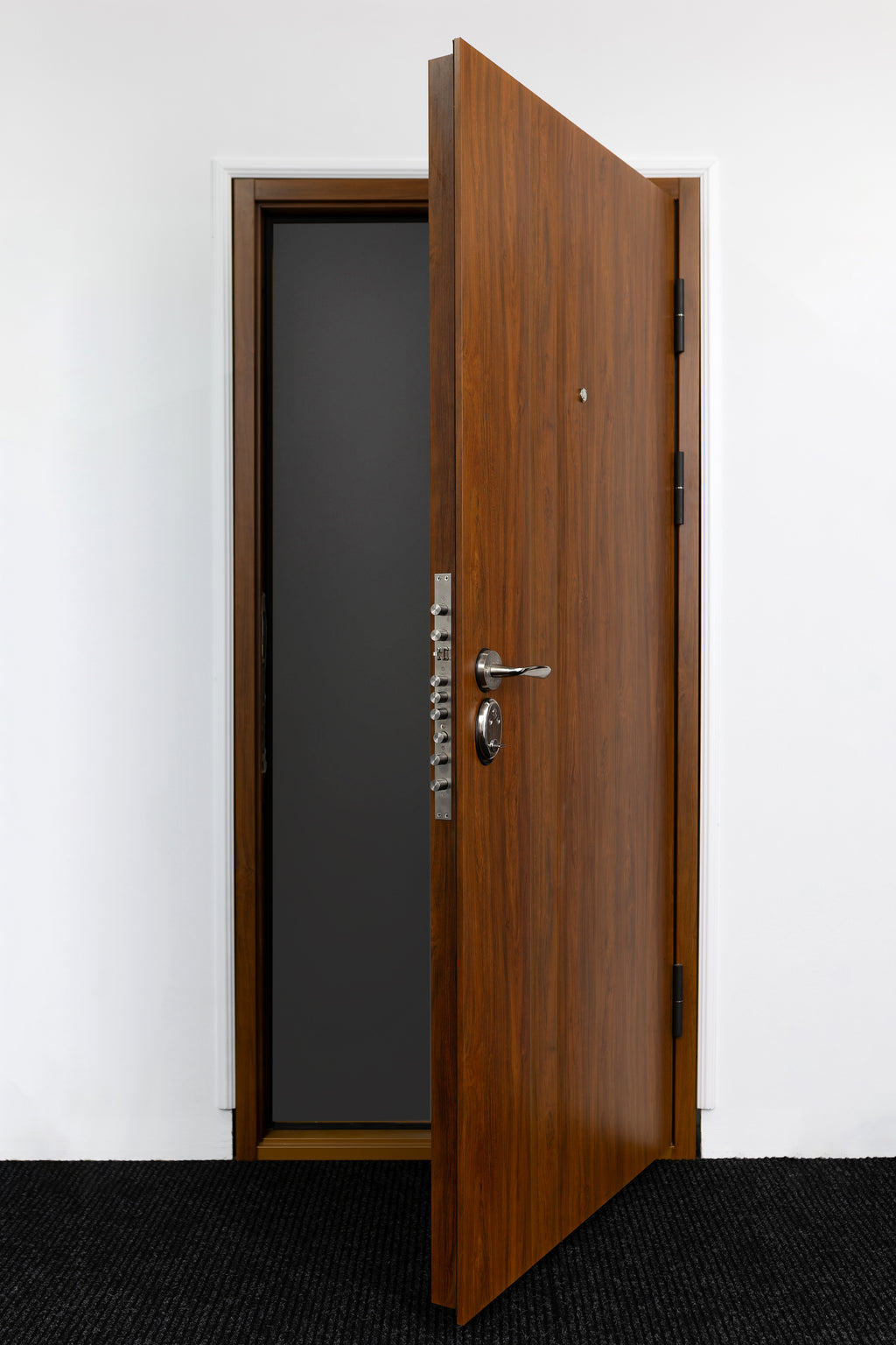 Toplotnoizolacijska varnostna vhodna vrata IronDOOR26 98×208 cm