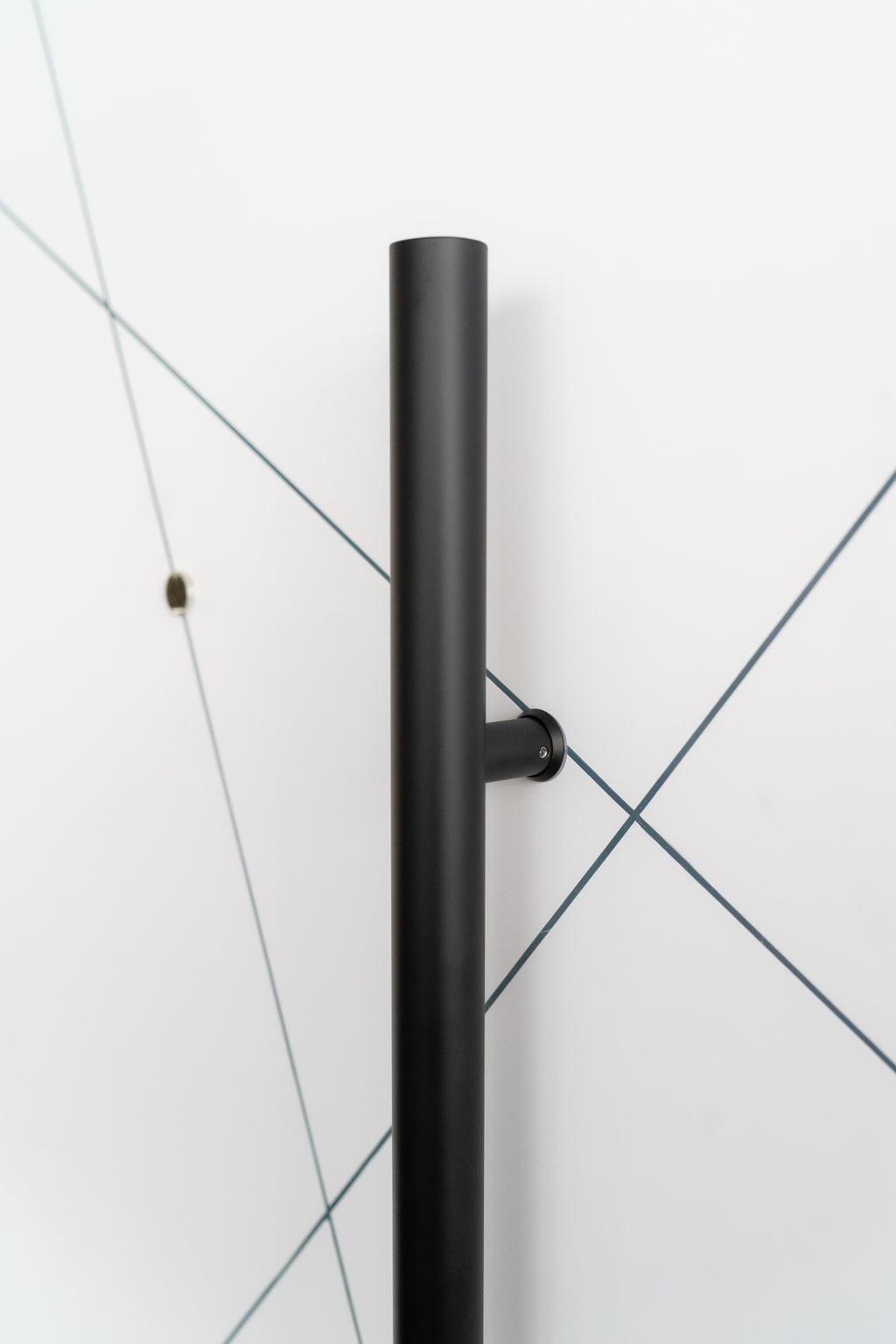 ESTETSKA NAPAKA – Toplotno izolirana varnostna vhodna vrata IronDOOR19 98×208 cm