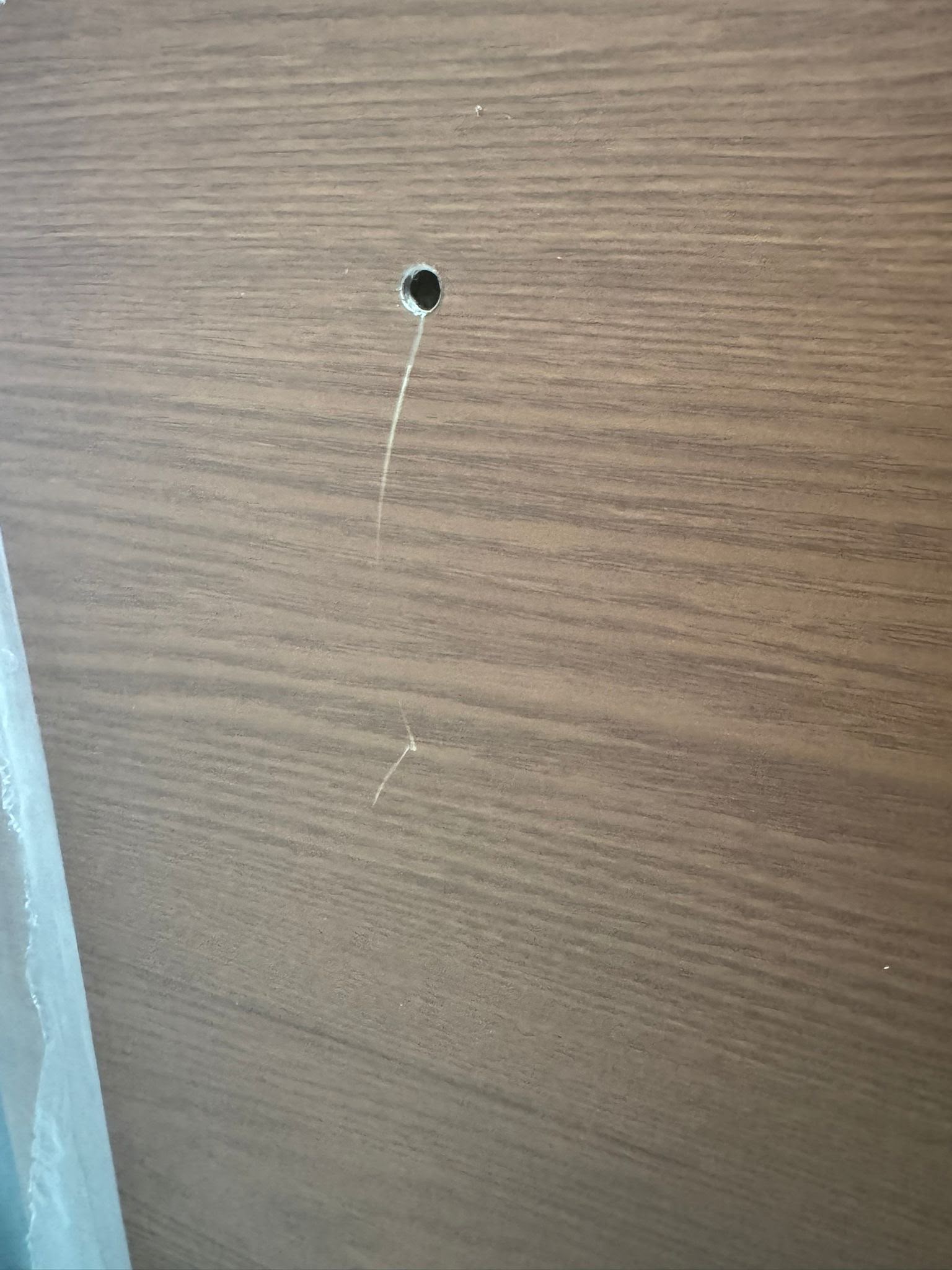 Z LEPOTNO NAPAKO – toplotno izolirana varnostna vhodna vrata IronDOOR27 98×208 cm
