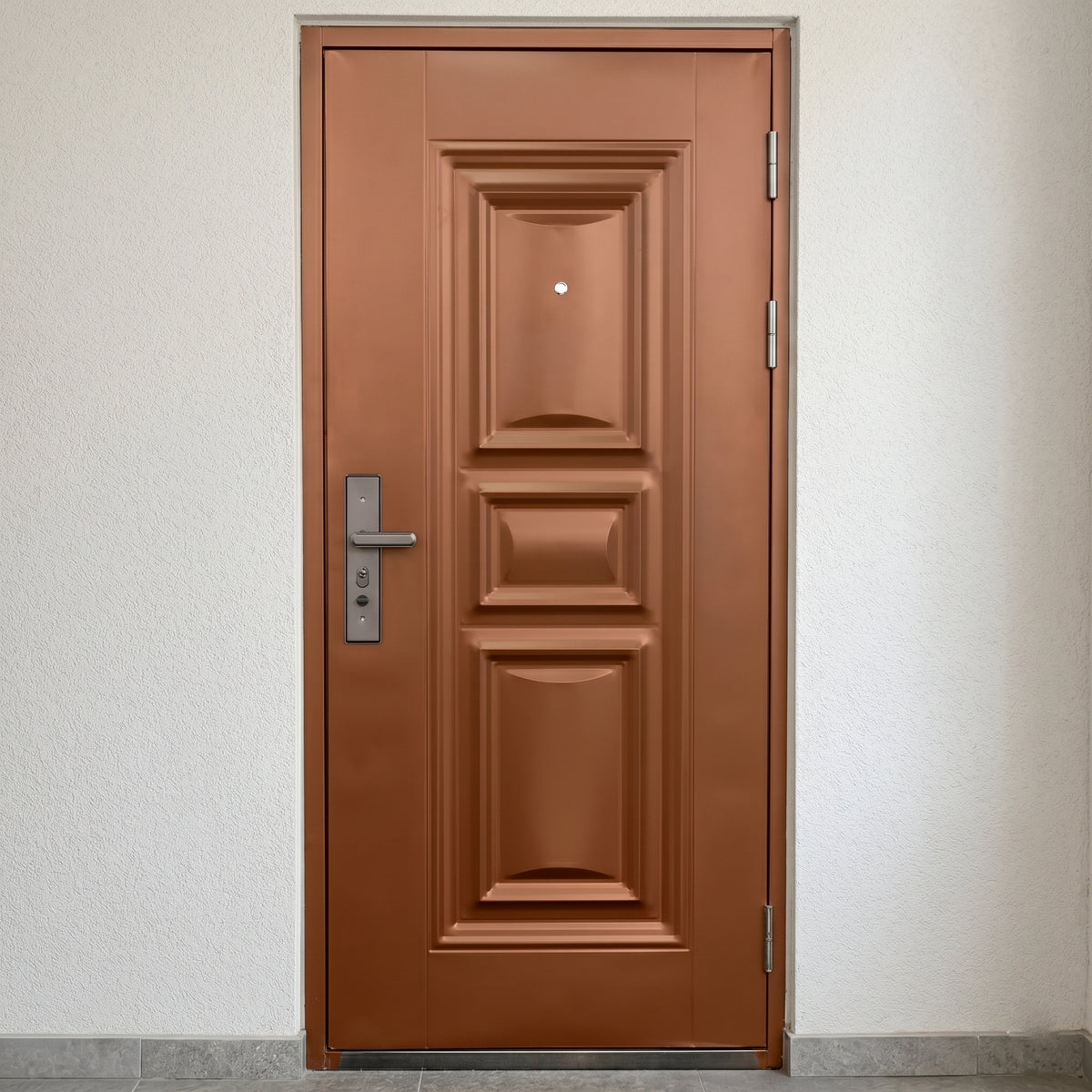 Z LEPOTNO NAPAKO – toplotno izolirana varnostna vhodna vrata IronDOOR17 95×205 cm
